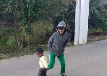 Jouer avec enfant