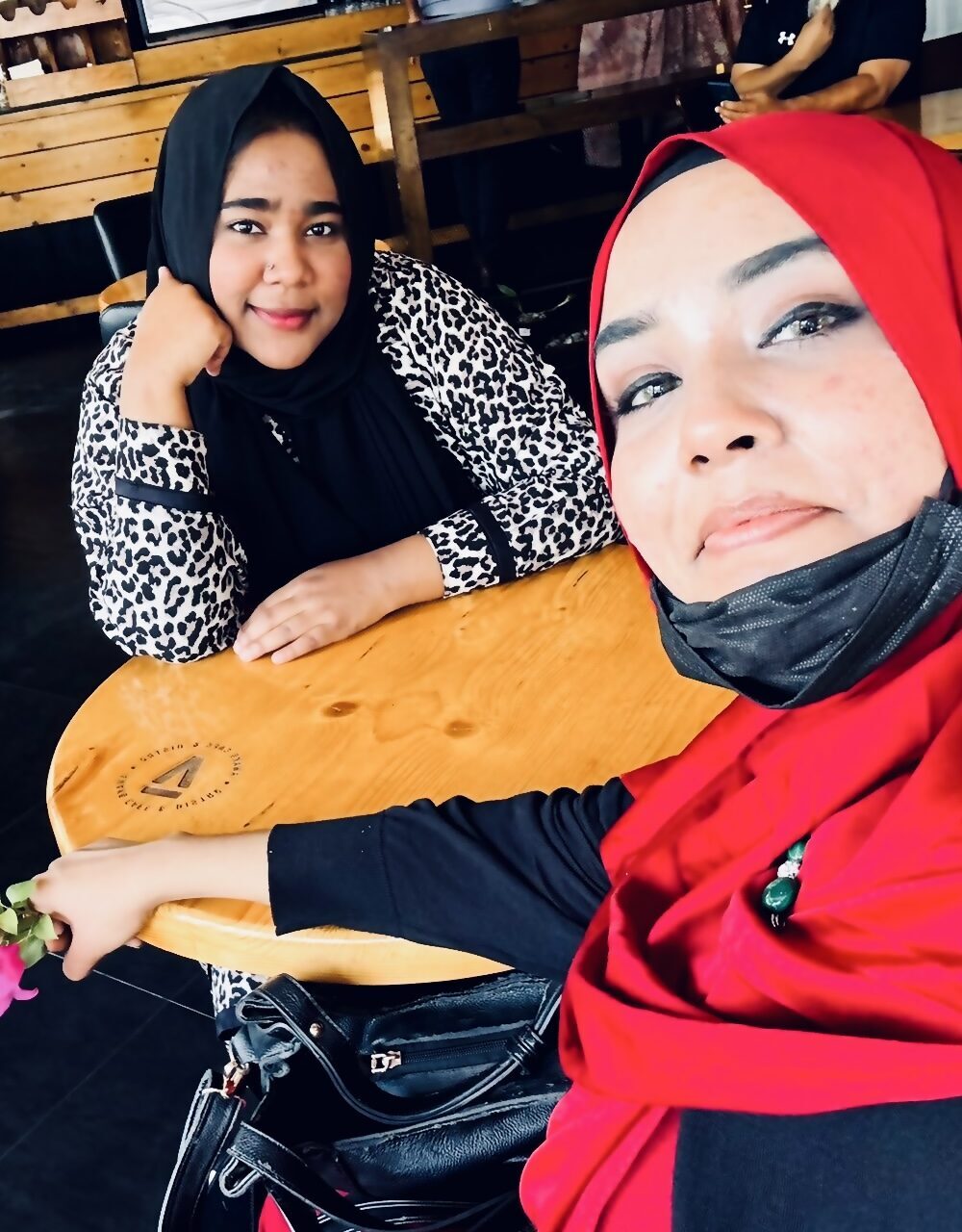 anisatasnim